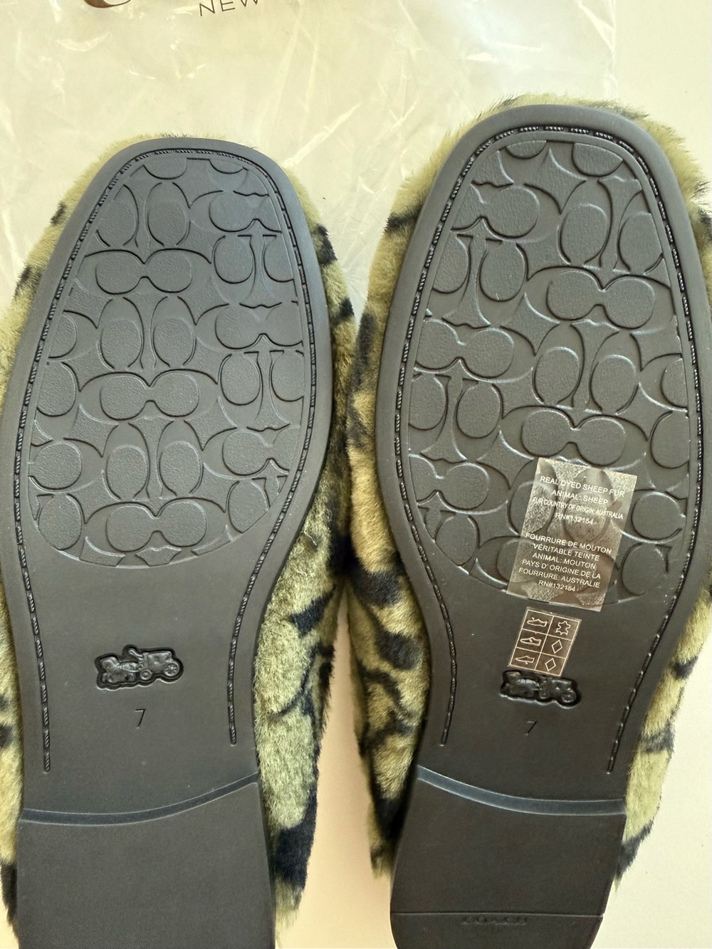 Coach Slipper In Signature Shearling - Picture 3 of 4